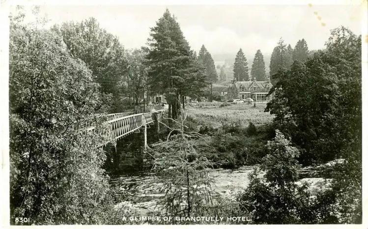 Cobbler's At Kindrochet, Strathtay * Pitlochry